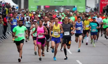 Maratona de Curitiba: Ônibus terão desvios de trajeto e ruas serão bloqueadas para realização da prova neste domingo (20)