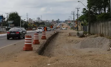 Trânsito na BR-376 em São José dos Pinhais terá alteração a partir desta segunda (21) para obras do novo viaduto 