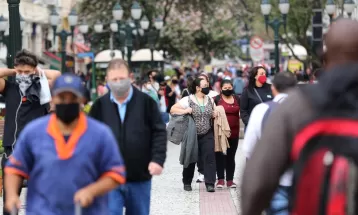 Paraná reforça recomendação de uso de máscara diante de novo aumento de casos de Covid