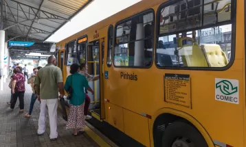 Transporte público de Curitiba e Região Metropolita será reforçado em dias de jogo do Brasil na Copa; veja alterações