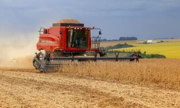 Governo do Paraná retira urgência de projeto que taxa setores do agronegócio