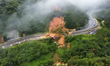 Trecho da BR-376 que deslizou é monitorado e 'não apresentava risco', diz concessionária