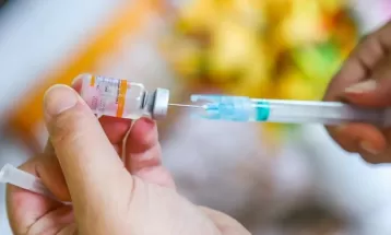Curitiba convoca nascidos entre 1993 e 1995 para quarta dose da vacina contra a Covid-19