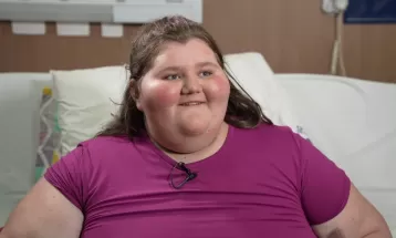 'Uma vida em que eu possa correr, brincar, pular', diz menina de 11 anos com mais de 200 kg diagnosticada com mutação rara