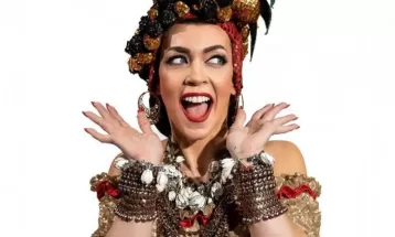 Laila Garin revive Carmen Miranda após ter interpretado Elis Regina e Clara Nunes