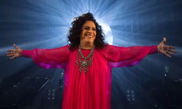 2022 se vai, mas a voz sagrada de Gal Costa permanece na eternidade das canções