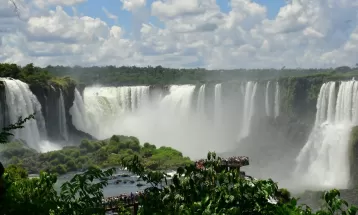 Parque Nacional do Iguaçu recebeu quase 1,5 milhão de visitantes em 2022, aponta balanço