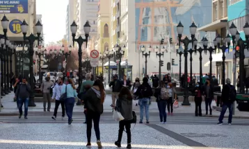 Curitiba, Maringá e Fazenda Rio Grande foram cidades do Paraná com maior crescimento populacional em 12 anos, indica IBGE; veja ranking