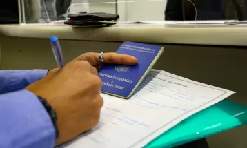 Agência do Trabalhador oferece 578 vagas de emprego Maringá; veja lista