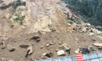 Após acúmulo de chuvas, DER interdita Estrada da Graciosa para tráfego de veículos