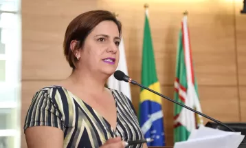 Acusada de 'rachadinha', Fabiane Rosa tem pena reduzida de 41 para 7 anos de prisão pelo TJ-PR; ex-vereadora responde em liberdade  