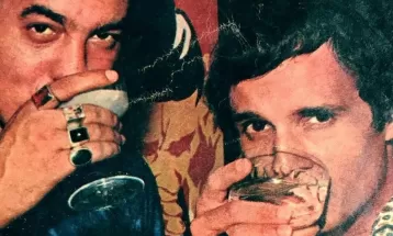 Hits de Roberto Carlos e Erasmo Carlos nos anos 1960 ganham aura pop punk em disco que abre série dedicada ao gênero