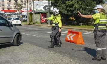 Festival de música e corrida noturna em Curitiba causam alterações no trânsito; veja bloqueios