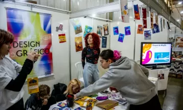 Feira de Cursos e Profissões da UFPR abre visitação livre neste sábado (3); veja horários