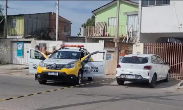 Homem liga para a PM após assassinar o pai a facadas em São José dos Pinhais, diz polícia