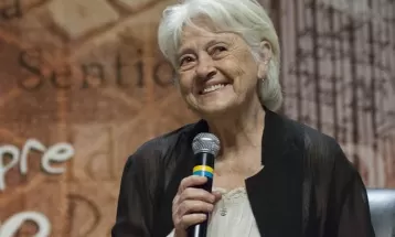 Poetisa mineira Adélia Prado é vencedora do Prêmio Camões 2024