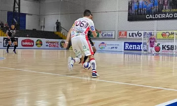 Cascavel Futsal mantém a invencibilidade na Neva