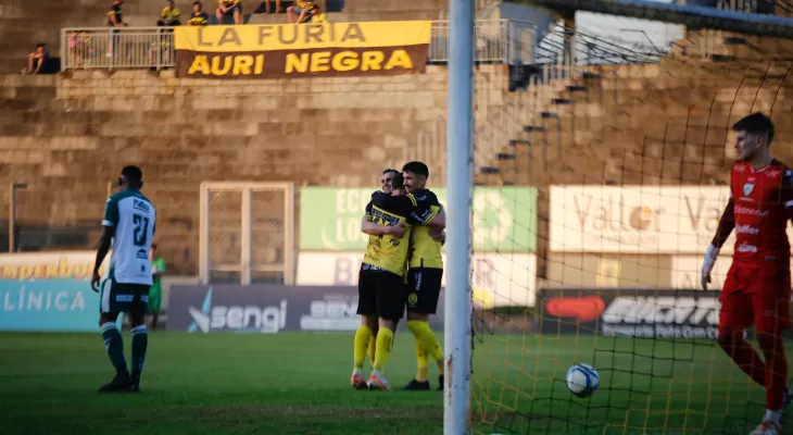 Ataque do Cascavel desencantou na última rodada da Série D