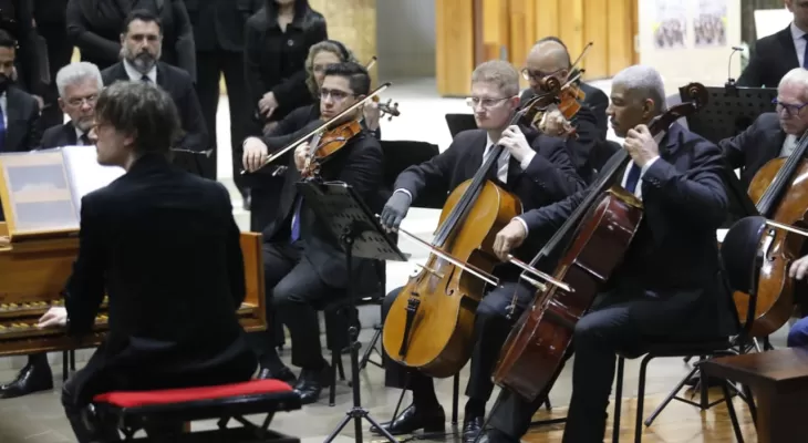 Concerto em homenagem às vítimas do voo 2283 emociona comunidade cascavelense