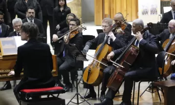 Concerto em homenagem às vítimas do voo 2283 emociona comunidade cascavelense