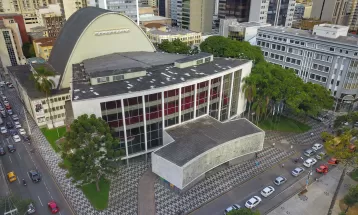 Com quatro auditórios, Teatro Guaíra abre agenda até abril de 2025