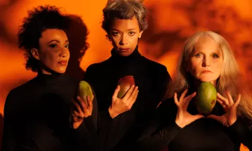 Comédia "The Mango Tree" estreia em setembro no Teatro José Maria Santos