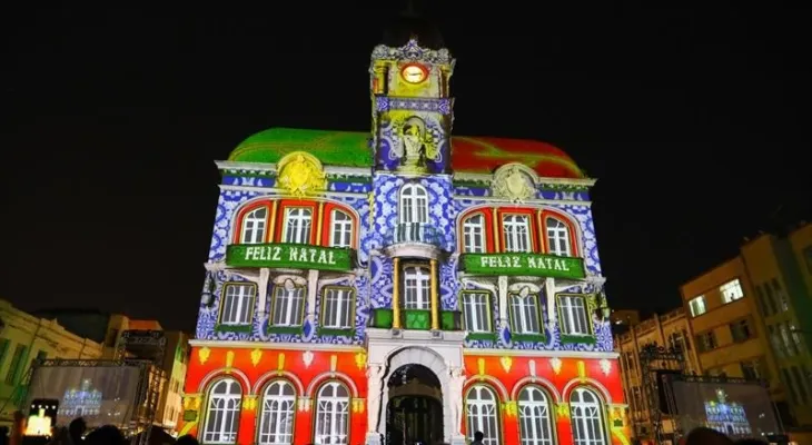 Confira o roteiro a pé para conhecer as belezas do Natal de Curitiba