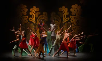 "O Quebra-Nozes" leva a magia do Natal ao palco do Guaíra e fecha calendário de 2024