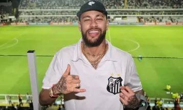 Neymar exalta Santos em evento de poker