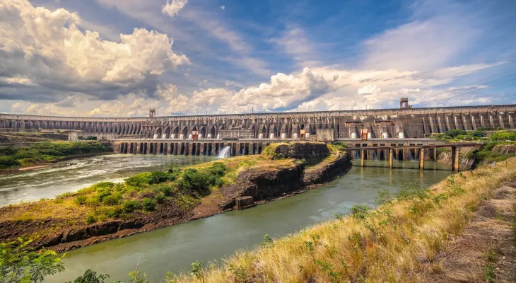 78 milhões de brasileiros terão alívio na conta de luz devido ao bônus Itaipu