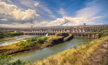 78 milhões de brasileiros terão alívio na conta de luz devido ao bônus Itaipu