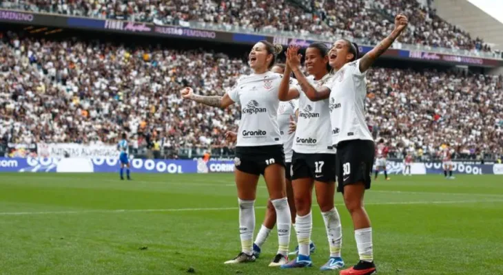 Corinthians anuncia a saída de cinco jogadoras