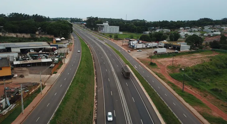 Situação das rodovias no Paraná: tráfego normal, com Interdição parcial em Guarapuava