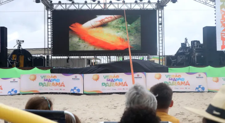 Cinema na Praia garante diversão e educação ambiental a crianças no Verão Maior Paraná