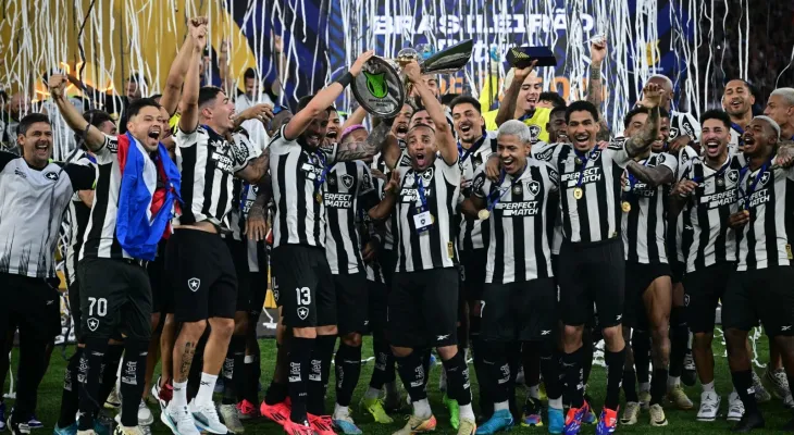 Fogão abre o Campeonato Carioca de 2025 neste sábado