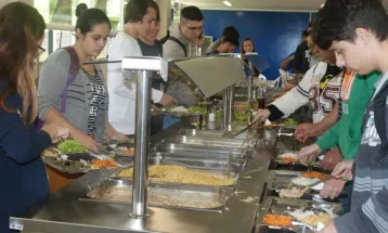 Intoxicação alimentar na Unioeste: Vigilância Sanitária investiga causa do surto