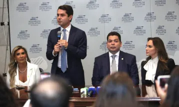 Curi pretende economizar R$ 500 milhões do orçamento anual da ALEP