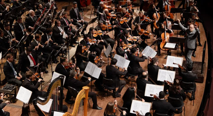 Orquestra Sinfônica do Paraná celebra 40 anos com show no MON e programação especial