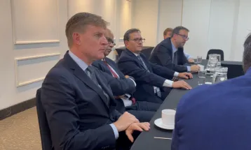 Deputado Padovani participa do Parlasul, fiscalizando eleições no Equador