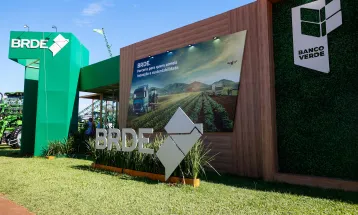 BRDE libera R$ 451 milhões em financiamentos para o agronegócio no Show Rural