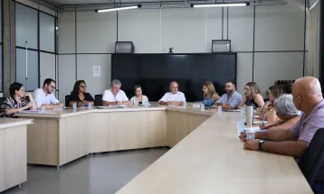 Prefeitura e Siprovel realizam a primeira mesa de negociação de 2025