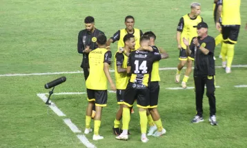 Efeito Tcheco? Cascavel vence o América-MG e avança na Copa do Brasil