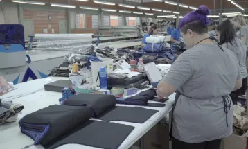 Indústria do Paraná registra melhor saldo de empregos em três anos