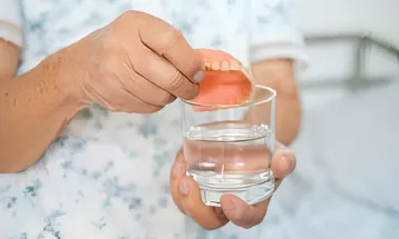 Pessoas sem dentes estão mais propensas a sofrer com hipertensão, mostra estudo da USP