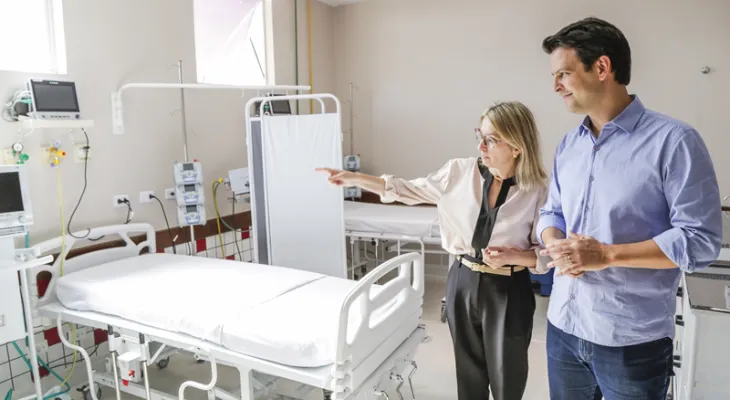 Eduardo Pimentel reabre UPA Boqueirão reformada e inicia comemorações do aniversário de Curitiba