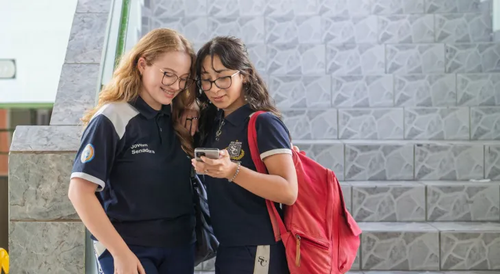 Estudantes da rede estadual ganham ferramenta digital com IA para estudar inglês