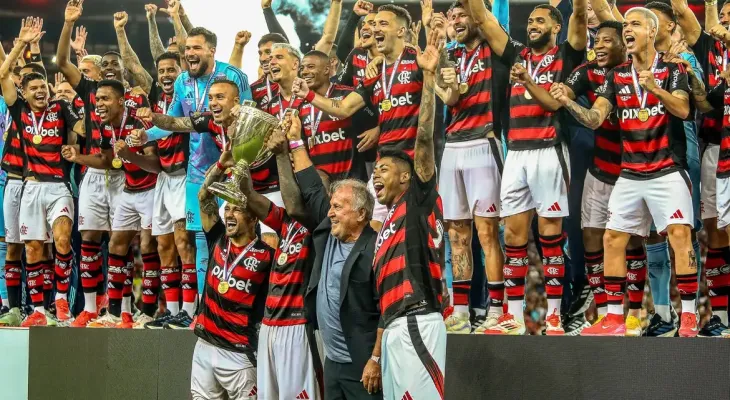 Flamengo é bicampeão carioca após empate sem gols com Fluminense
