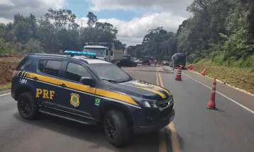 Obras de reparação asfáltica na BR-277 em Guarapuava