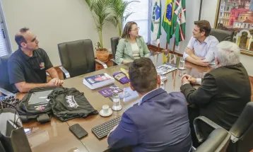 “Tenho compromisso com ampliar a qualificação de jovens para o trabalho”, diz o prefeito de Curitiba
