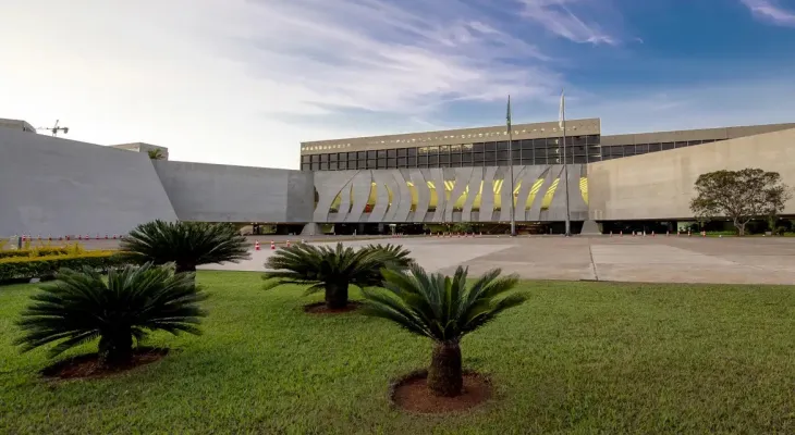 Ações com foro privilegiado no STJ disparam após mudança no STF